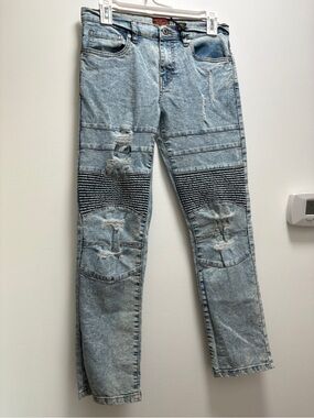 Truth Substance Common Sense / Women’s Light Wash Distressed Slim Fit Moto Jeans